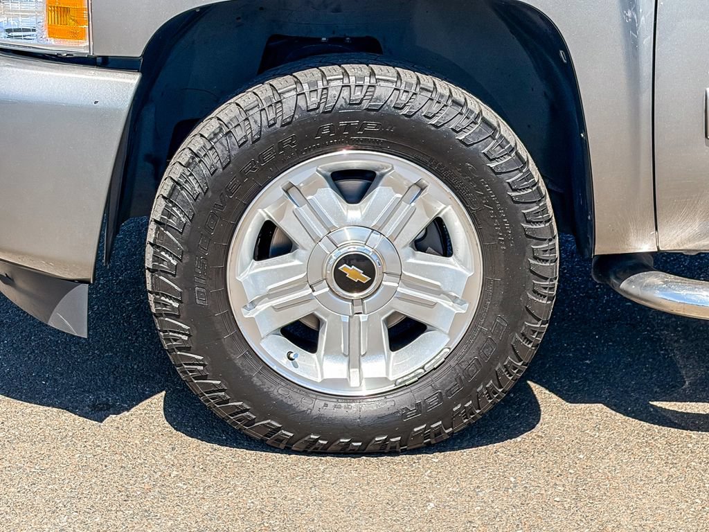 Used 2013 Chevrolet Silverado 1500 LT w/ All-Star Edition AWD/4WD image 14