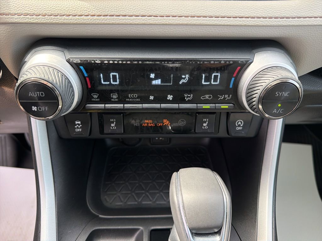 Used 2023 Toyota RAV4 XLE Premium AWD/4WD image 18