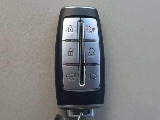 Used 2023 Genesis G70 2.0T w/ Sport Prestige Package RWD image 28