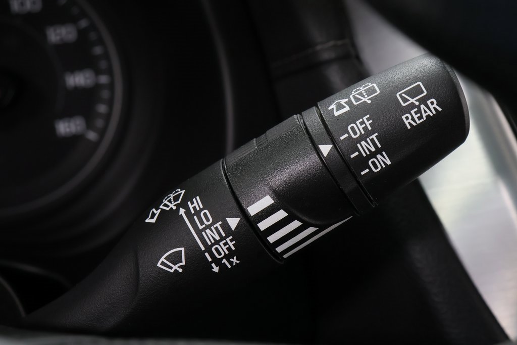 Used 2024 GMC Terrain SLE image 16