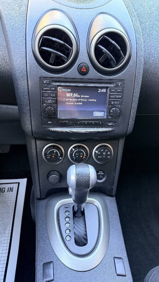 Used 2012 Nissan Rogue SV w/ Premium Pkg AWD/4WD image 17