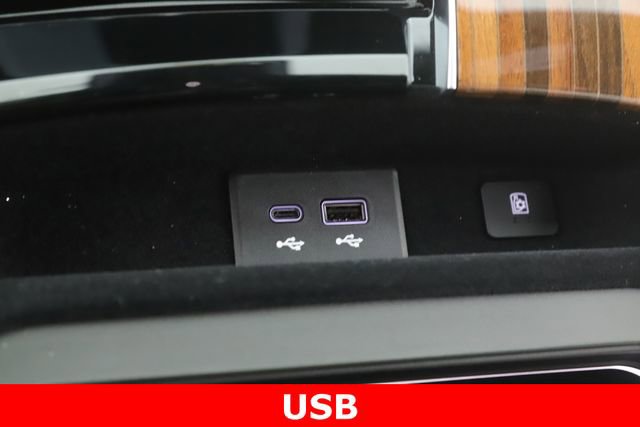 Used 2025 Cadillac Escalade ESV Sport Platinum image 28