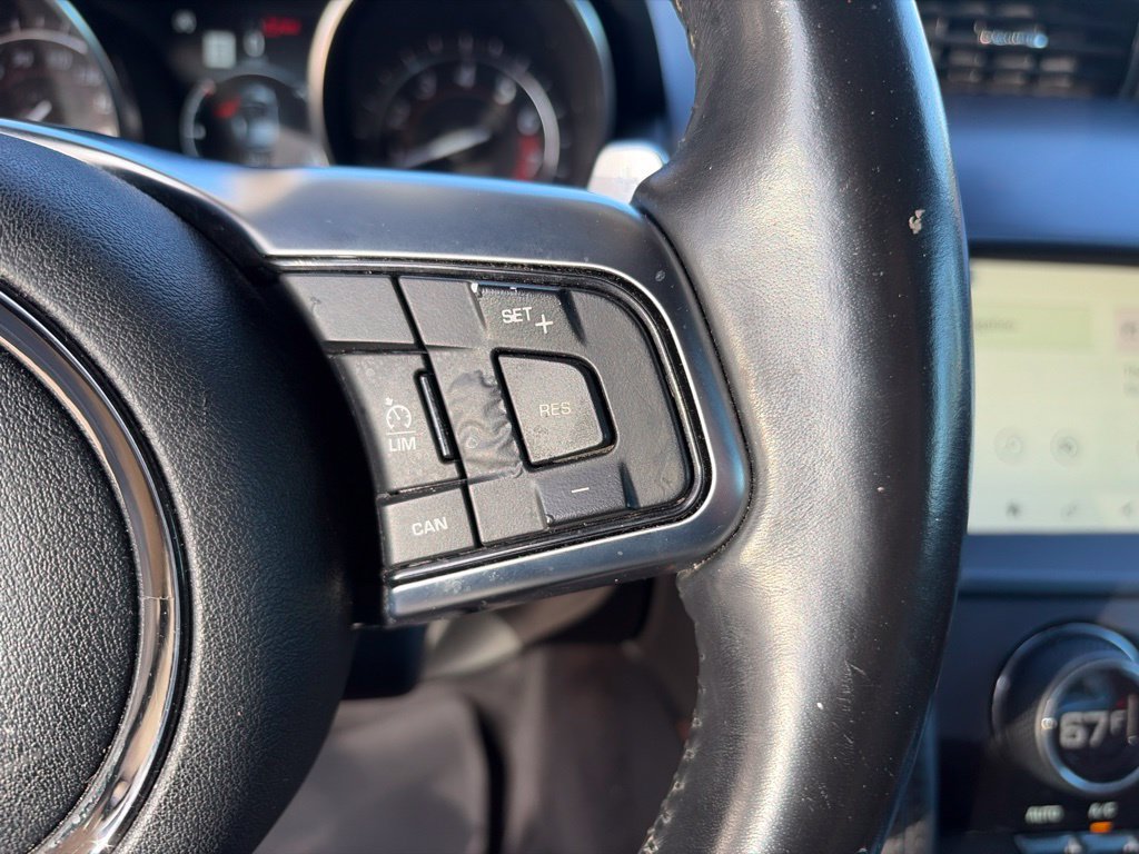 Used 2019 Jaguar F-TYPE Convertible RWD image 18