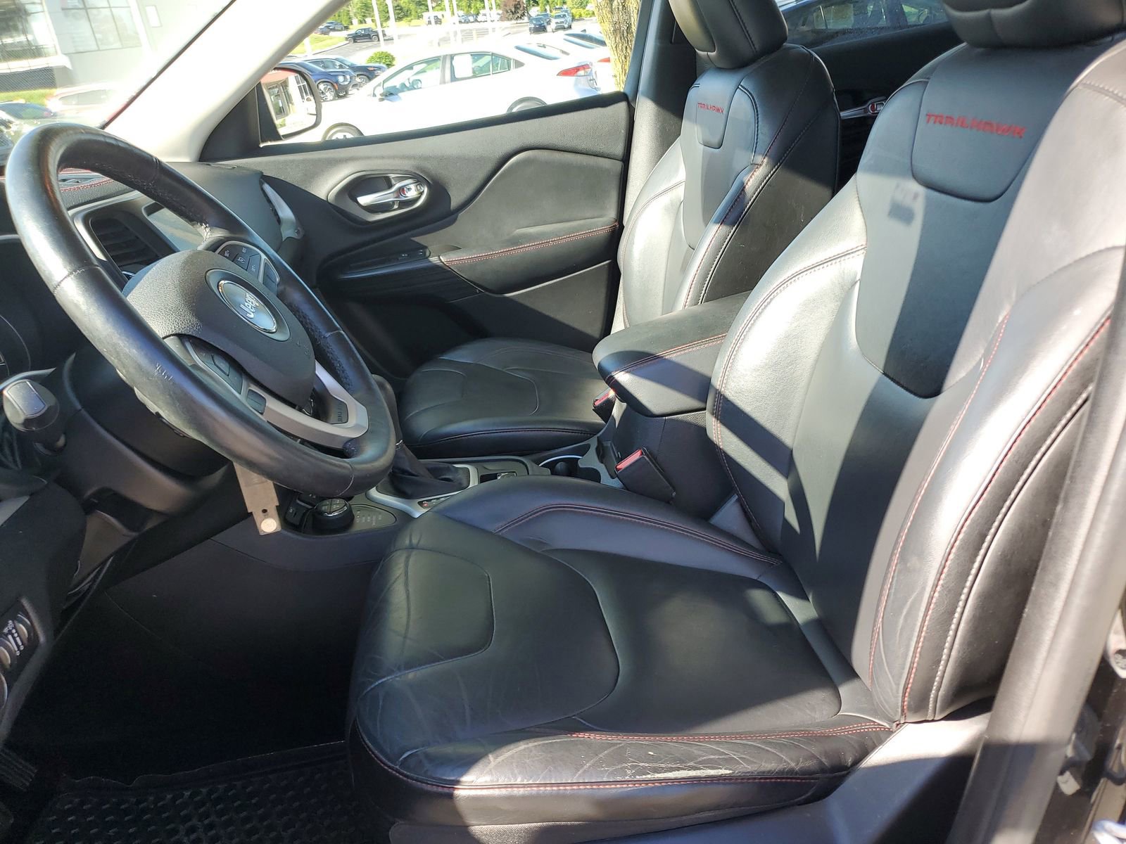Used 2014 Jeep Cherokee Trailhawk w/ Leather Interior Group AWD/4WD image 16