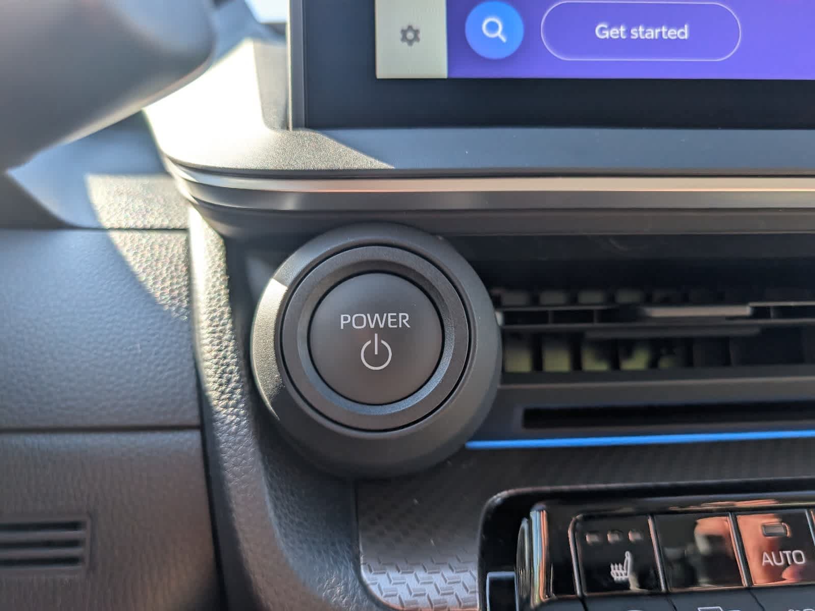 Used 2024 Toyota Prius XLE FWD image 26