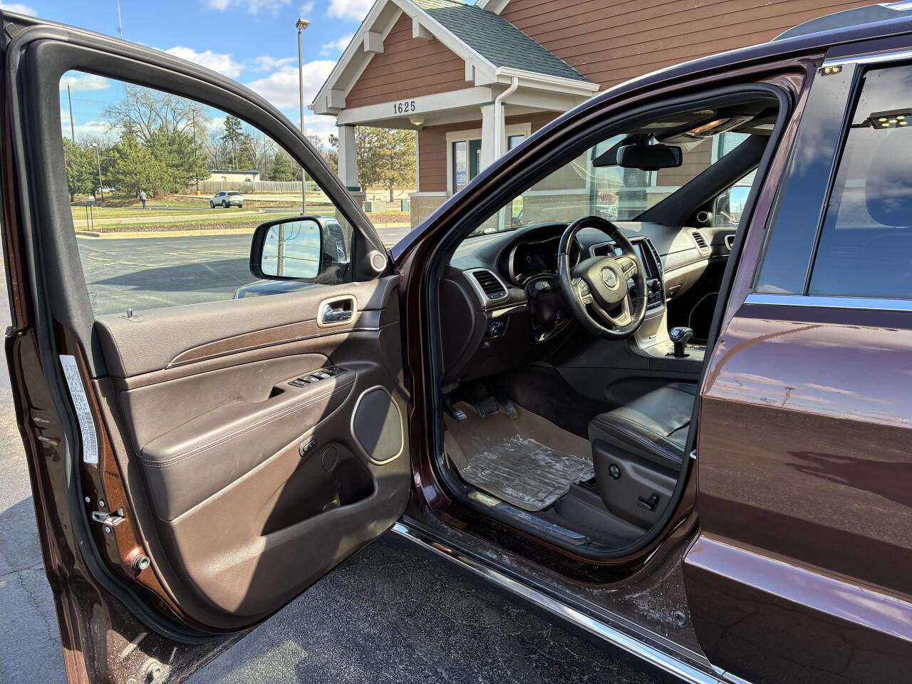 Used 2014 Jeep Grand Cherokee Summit AWD/4WD image 10