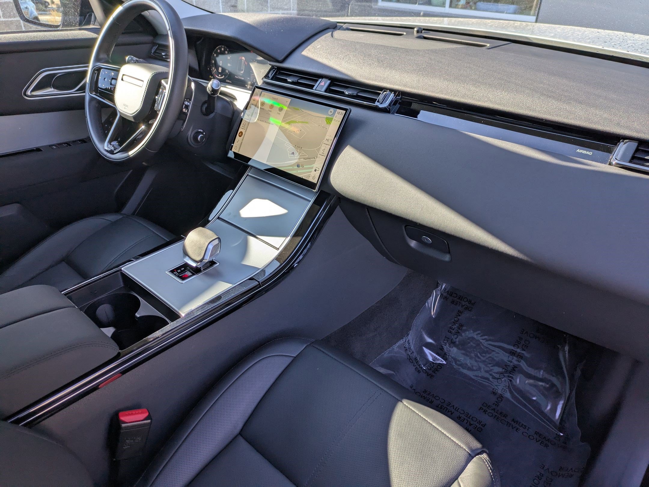 Certified 2024 Land Rover Range Rover Velar S image 31