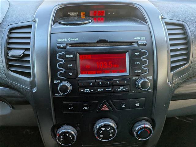 Used 2011 Kia Sorento LX image 13