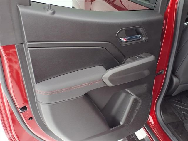 Used 2023 Chevrolet Colorado Z71 w/ Z71 Convenience Package 2 image 12