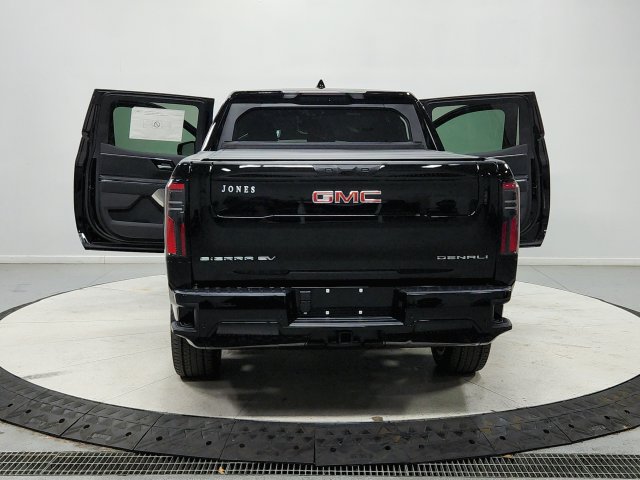 New 2026 GMC Sierra EV Denali AWD/4WD image 15
