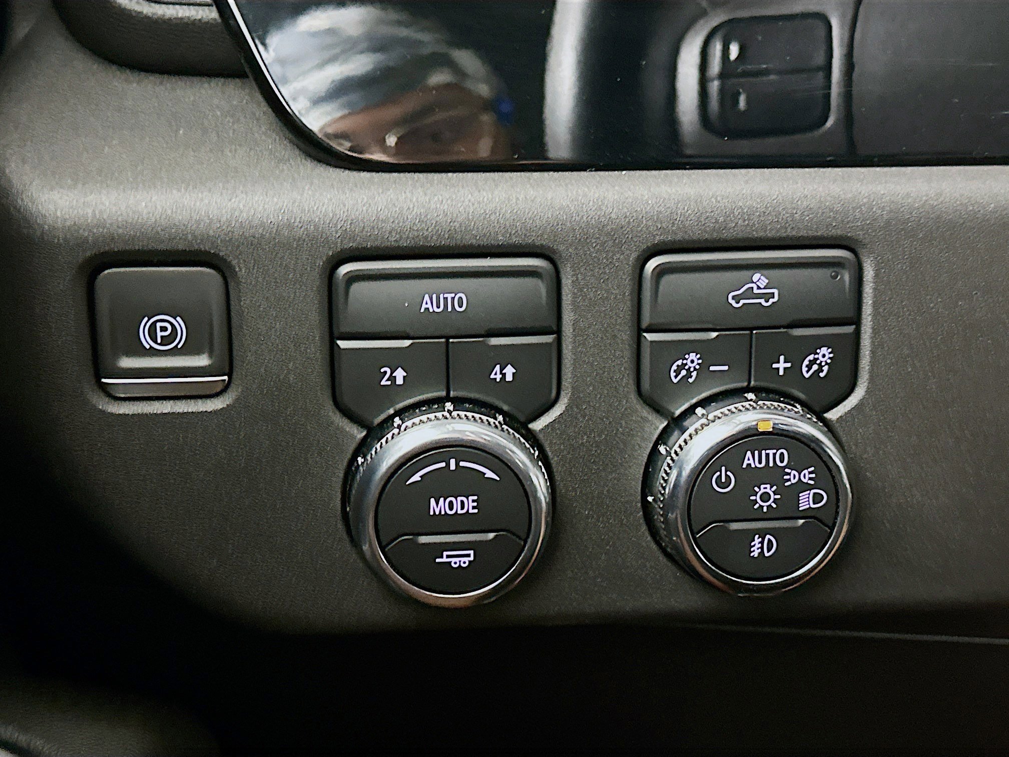 Used 2024 GMC Sierra 1500 Elevation w/ LPO, Elevation Black Package image 16