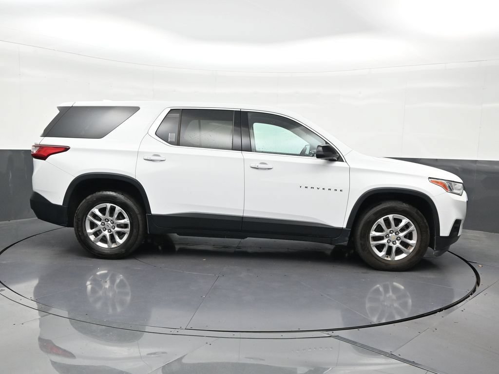 Used 2021 Chevrolet Traverse LS FWD image 7