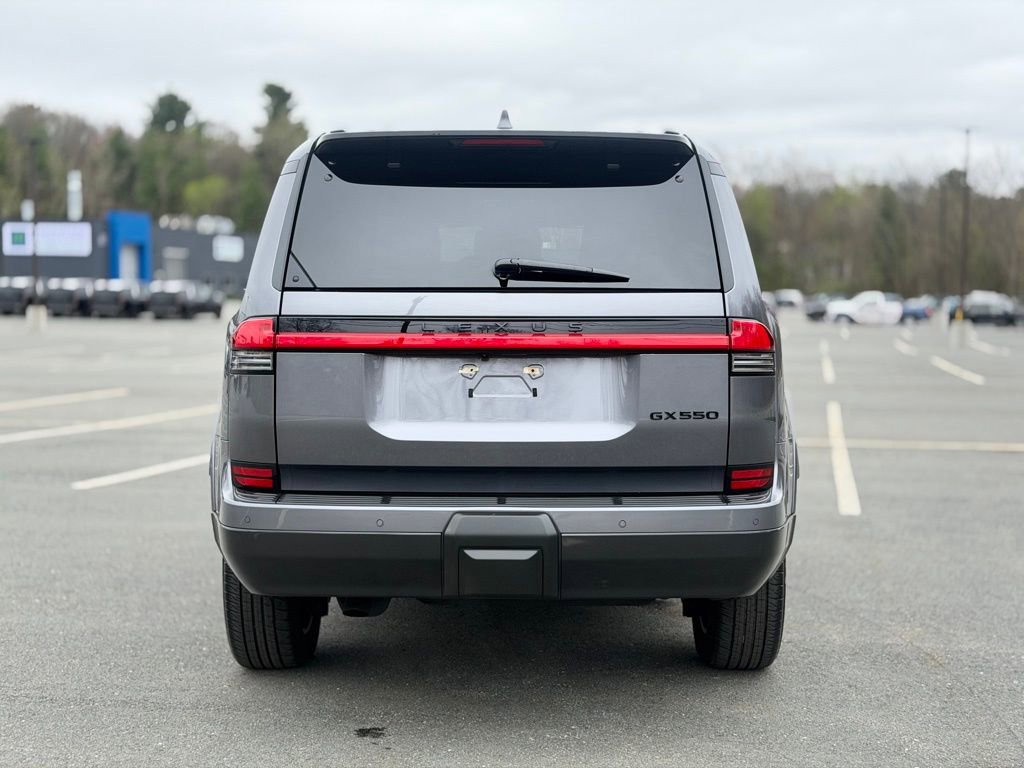 Used 2024 Lexus GX 550 w/ Accessory Package (Z1) image 5