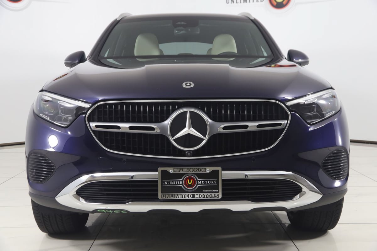 Used 2023 Mercedes-Benz GLC 300 4MATIC w/ Pinnacle Trim Package image 52