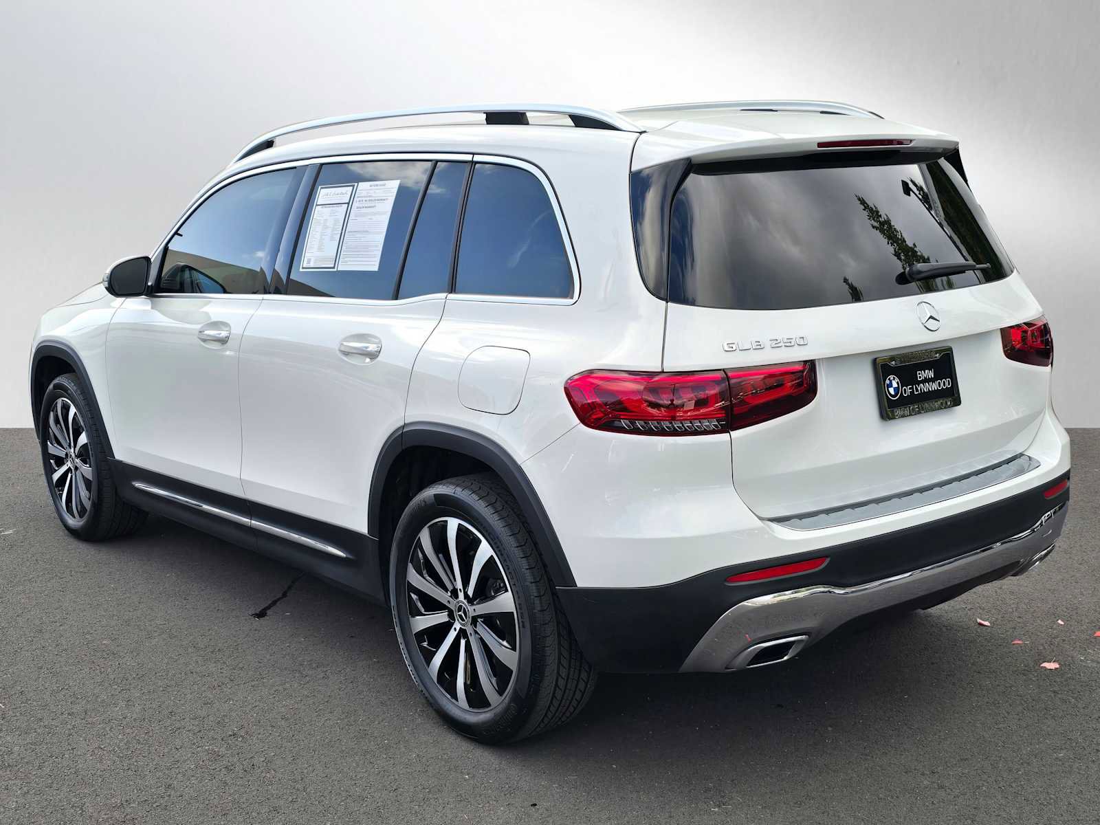 Used 2022 Mercedes-Benz GLB 250 GLB 250 image 5