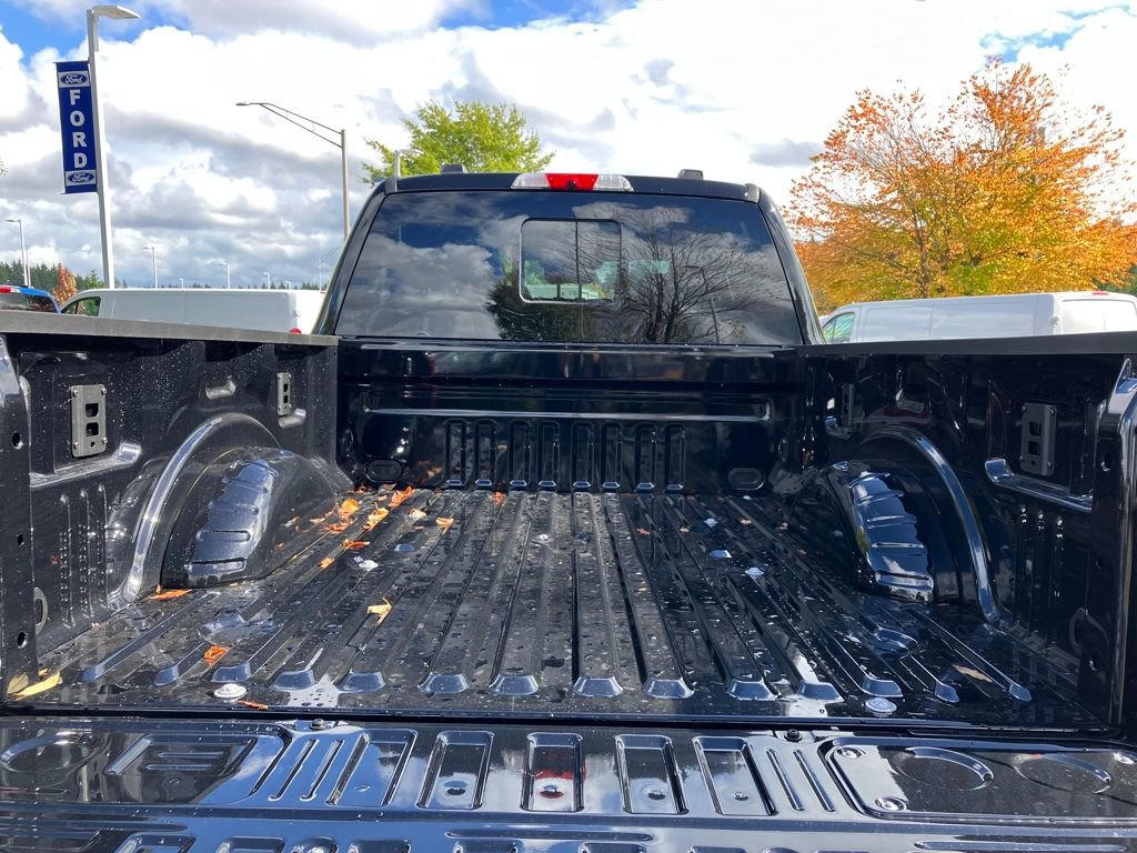 New 2026 Ford F350 Lariat w/ Chrome Package image 32