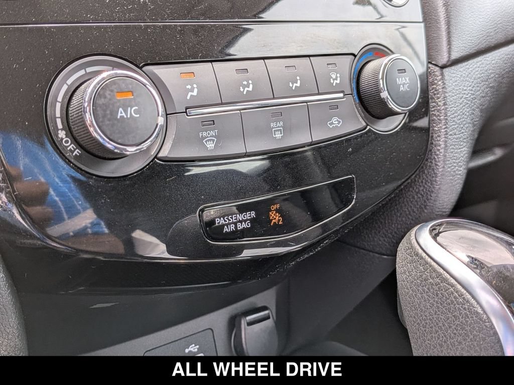 Used 2020 Nissan Rogue S AWD/4WD image 21