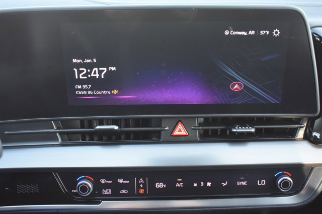 Used 2025 Kia Sportage EX image 24