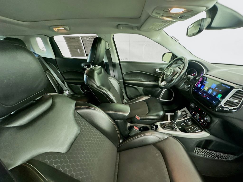 Used 2018 Jeep Compass Latitude w/ Popular Equipment Group image 28