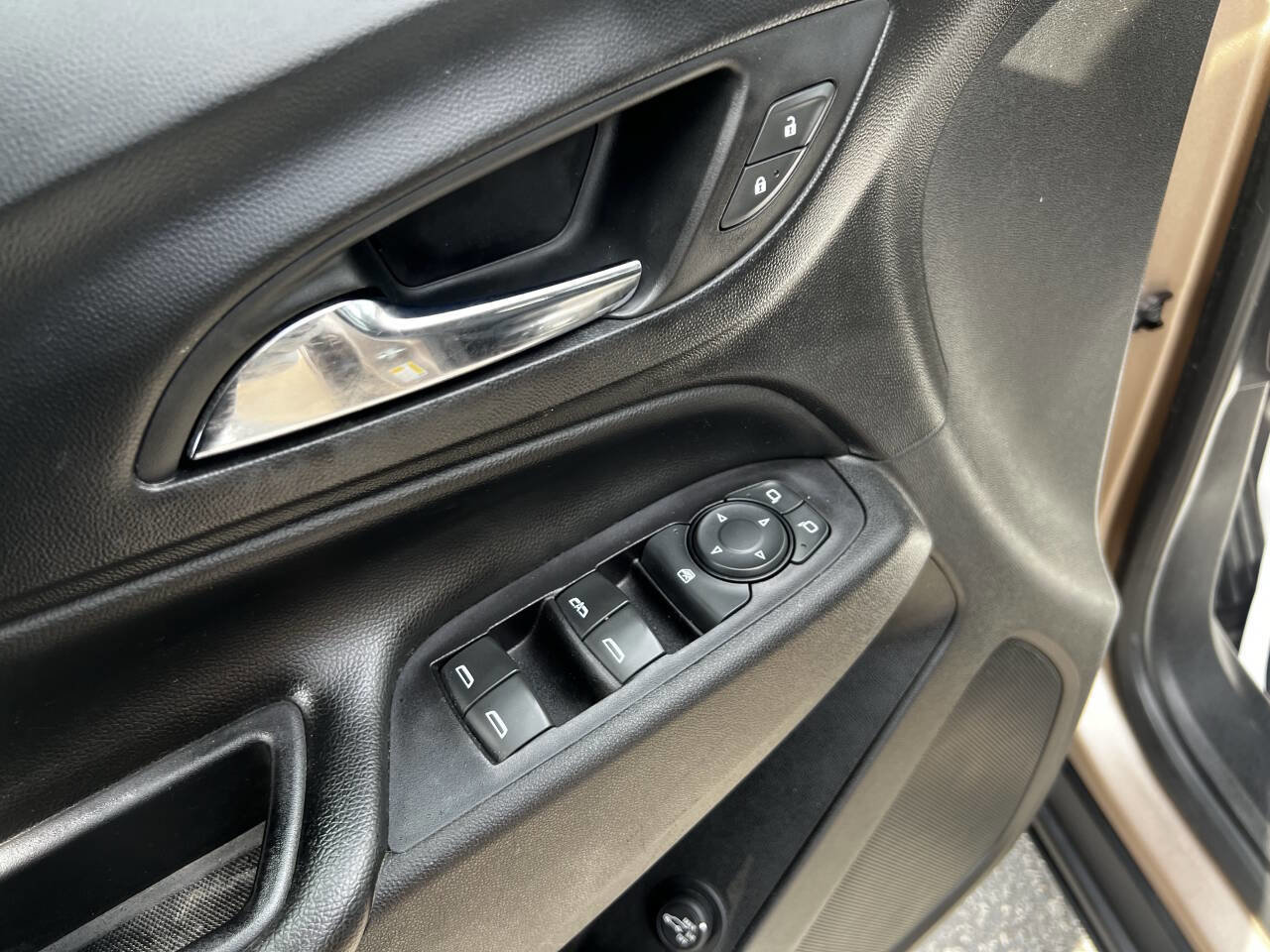 Used 2019 Chevrolet Equinox LT FWD image 13