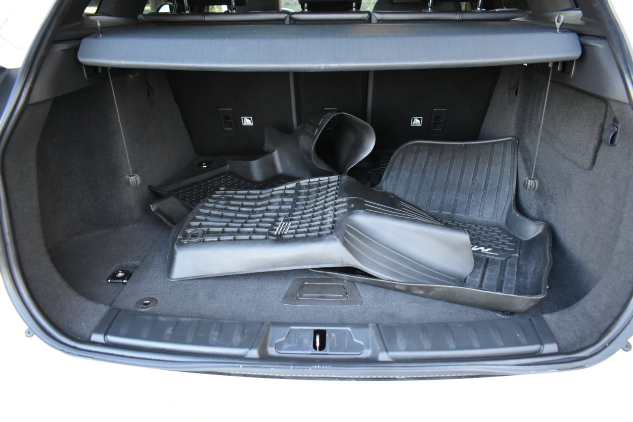 Used 2018 Jaguar F-PACE S image 49