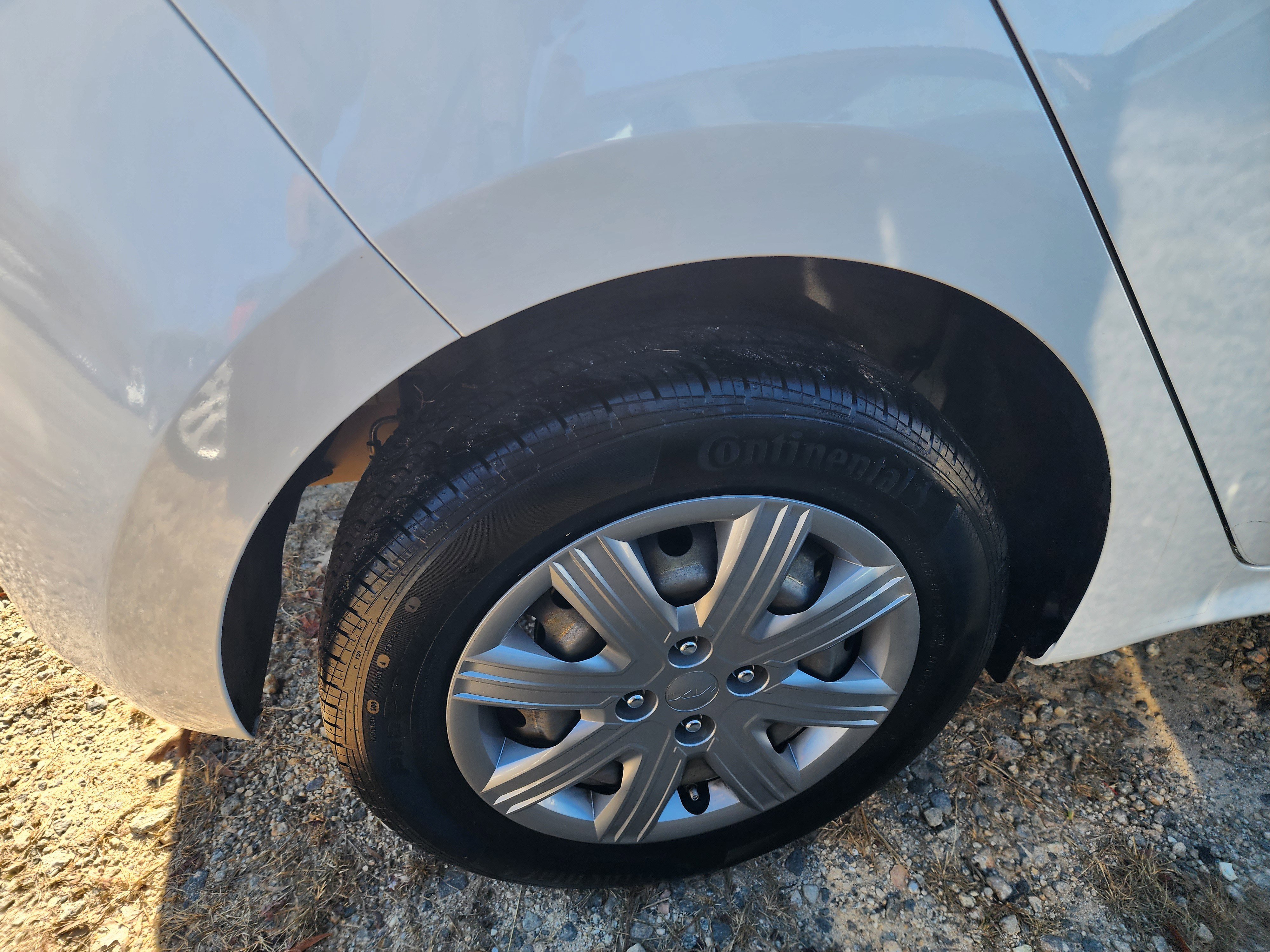 Used 2023 Kia Rio S image 7