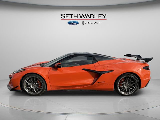 Used 2025 Chevrolet Corvette Z06 w/ Z07 Performance Package image 4