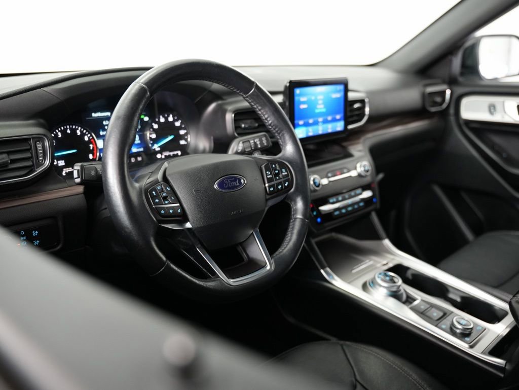 Used 2020 Ford Explorer Limited AWD/4WD image 7