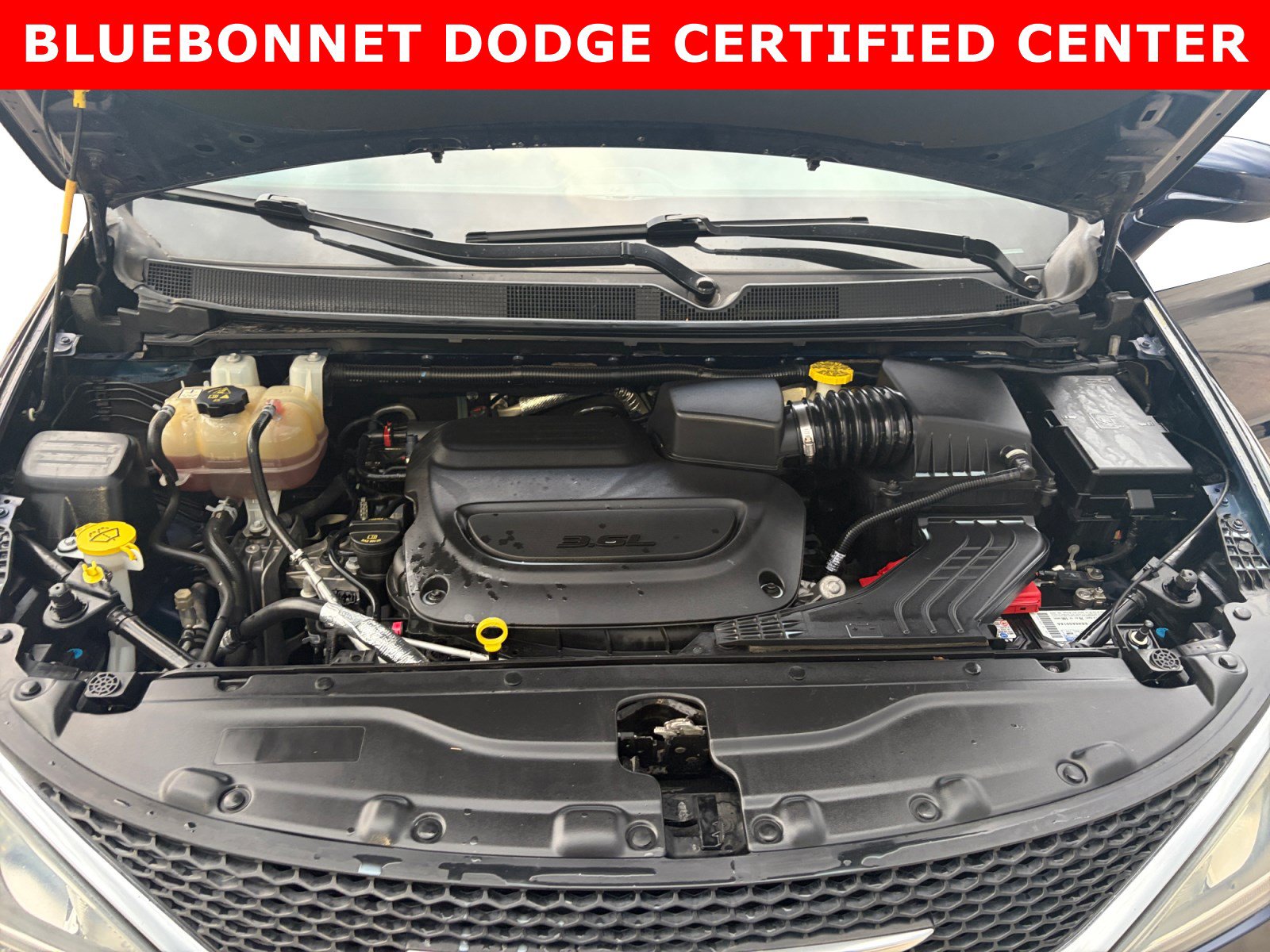 Used 2019 Chrysler Pacifica Touring Plus w/ Advanced Safetytec Group FWD image 24
