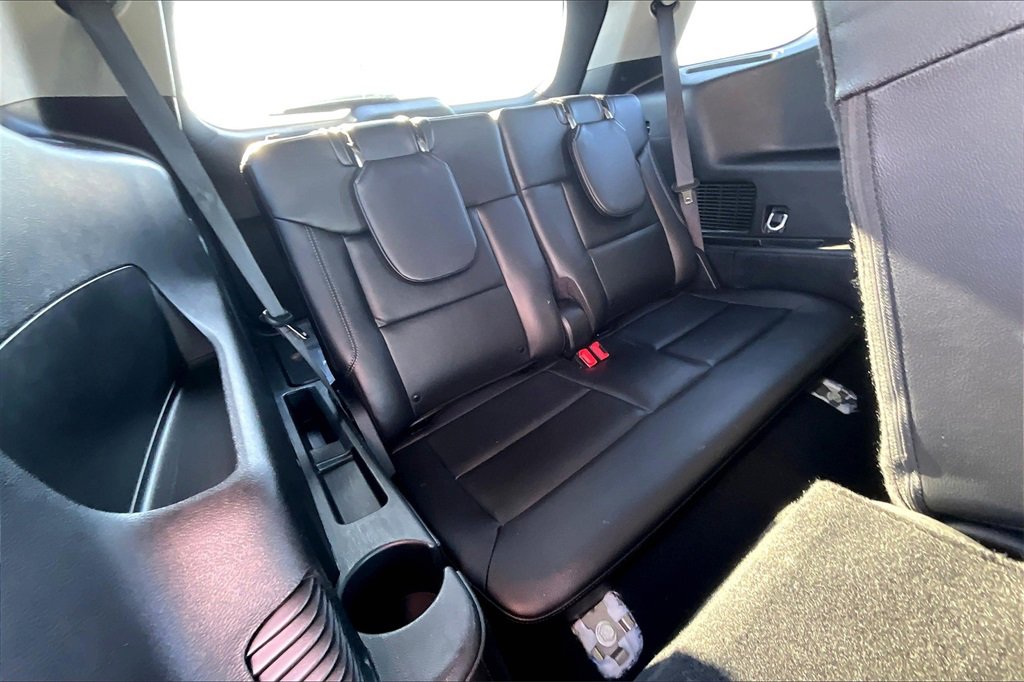 Used 2024 Ford Explorer Limited image 28