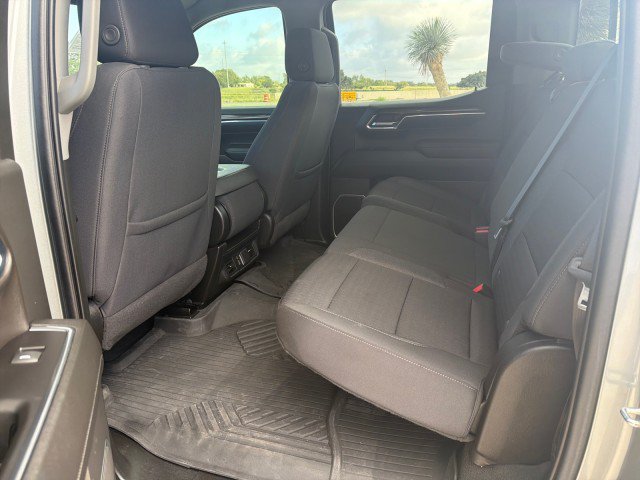 Used 2023 Chevrolet Silverado 1500 LT AWD/4WD image 11