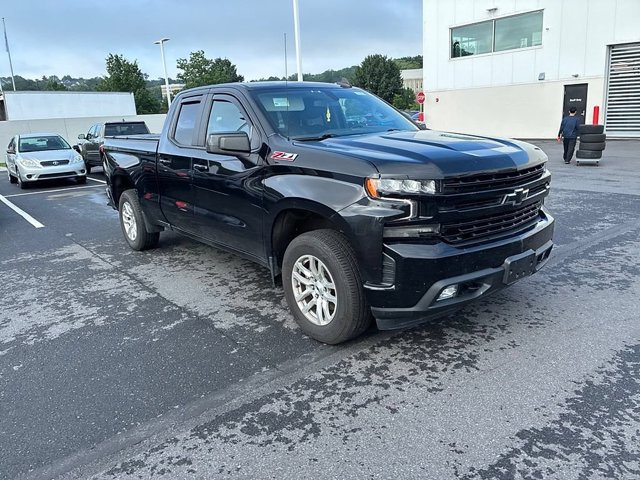 Used 2021 Chevrolet Silverado 1500 RST w/ Z71 Off-Road Package AWD/4WD image 2