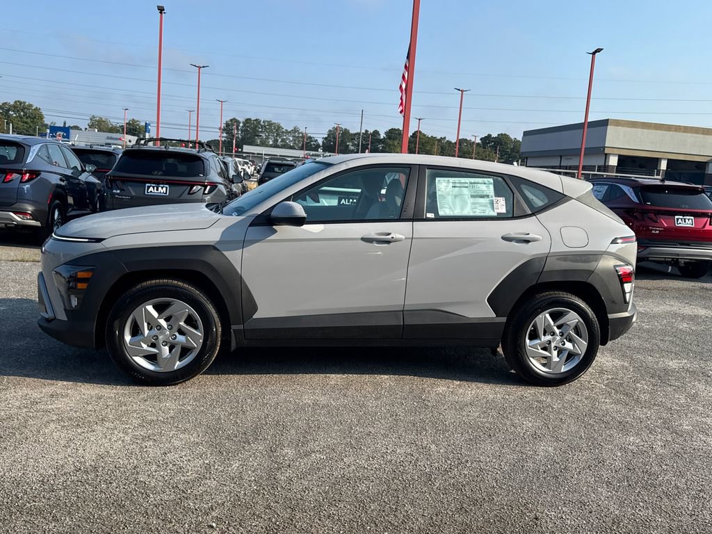 New 2026 Hyundai Kona SE image 2