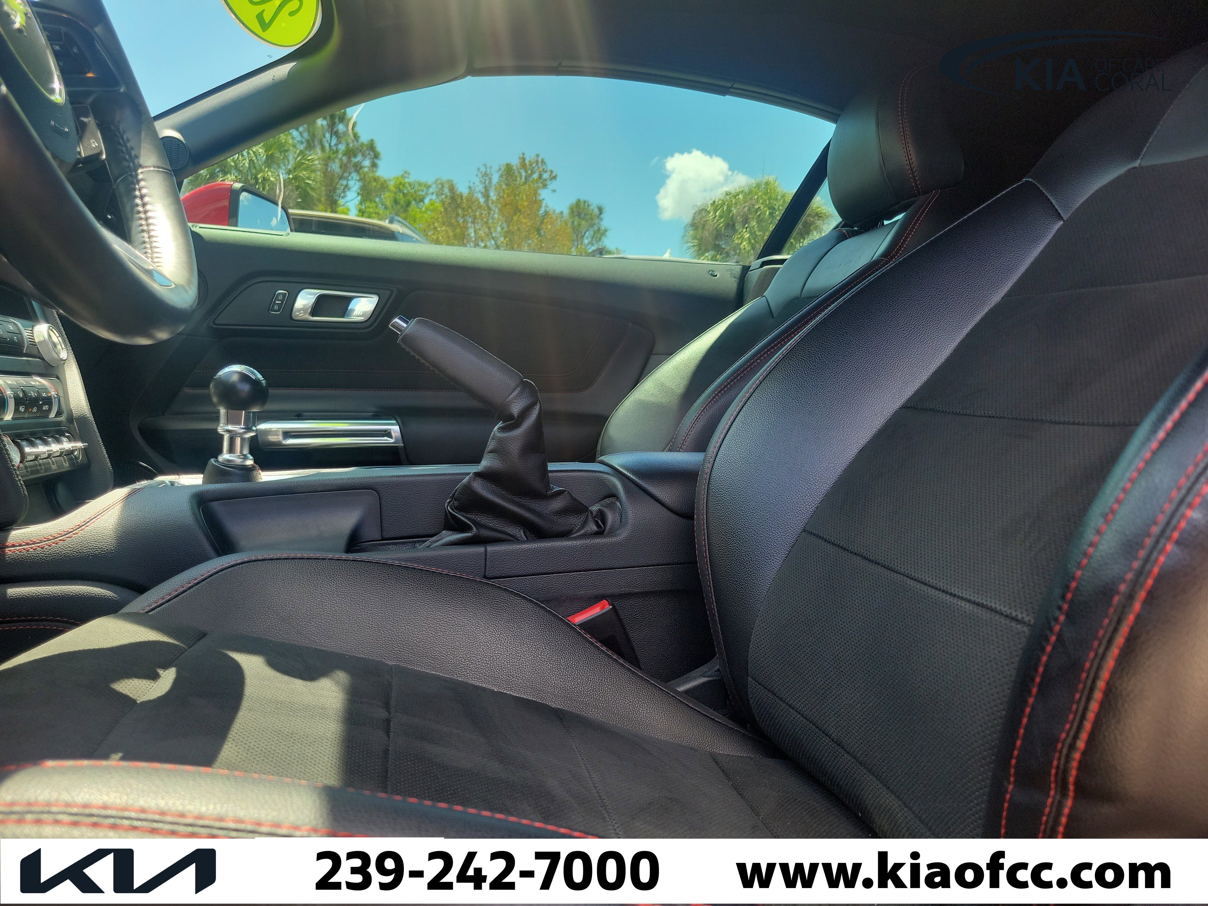 Used 2020 Ford Mustang GT Premium w/ Equipment Group 401A RWD image 31