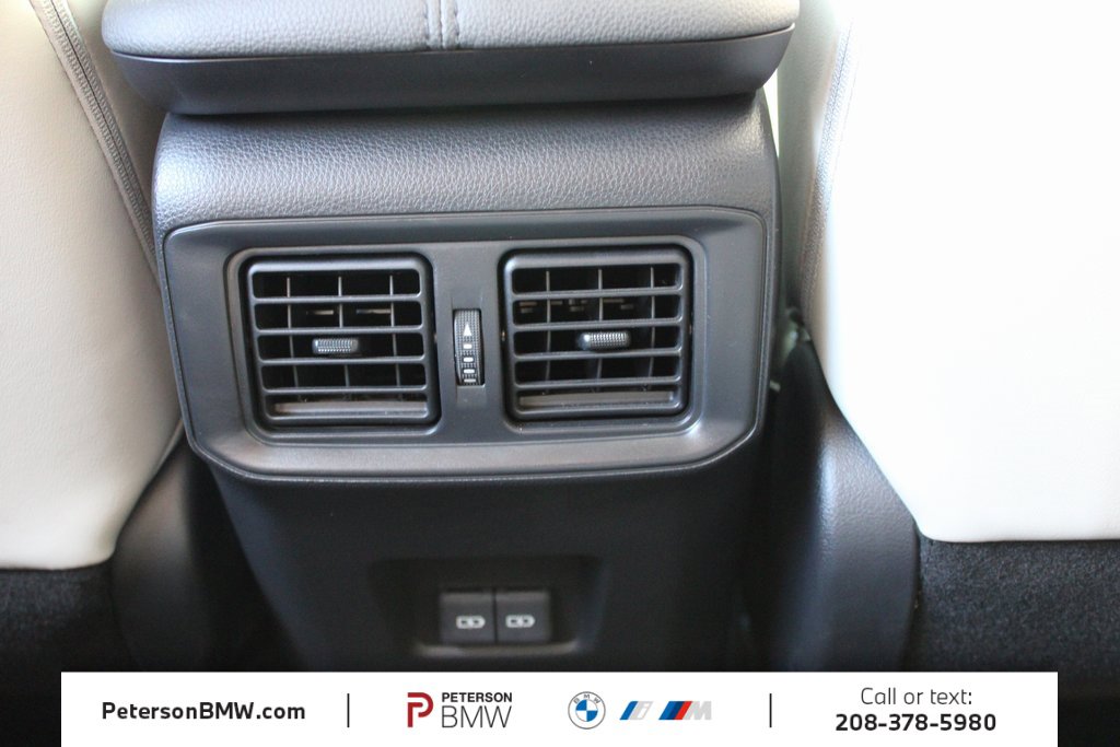 Used 2023 Toyota RAV4 XLE Premium image 39