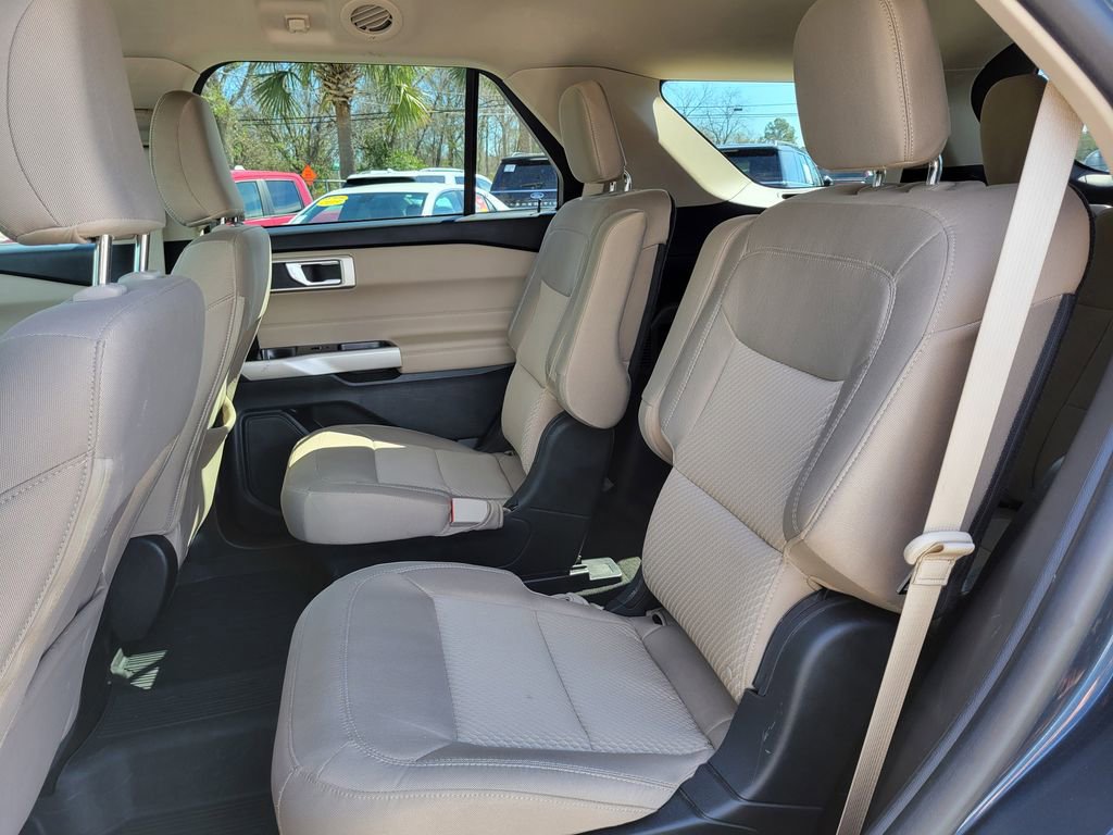 Certified 2022 Ford Explorer XLT image 16