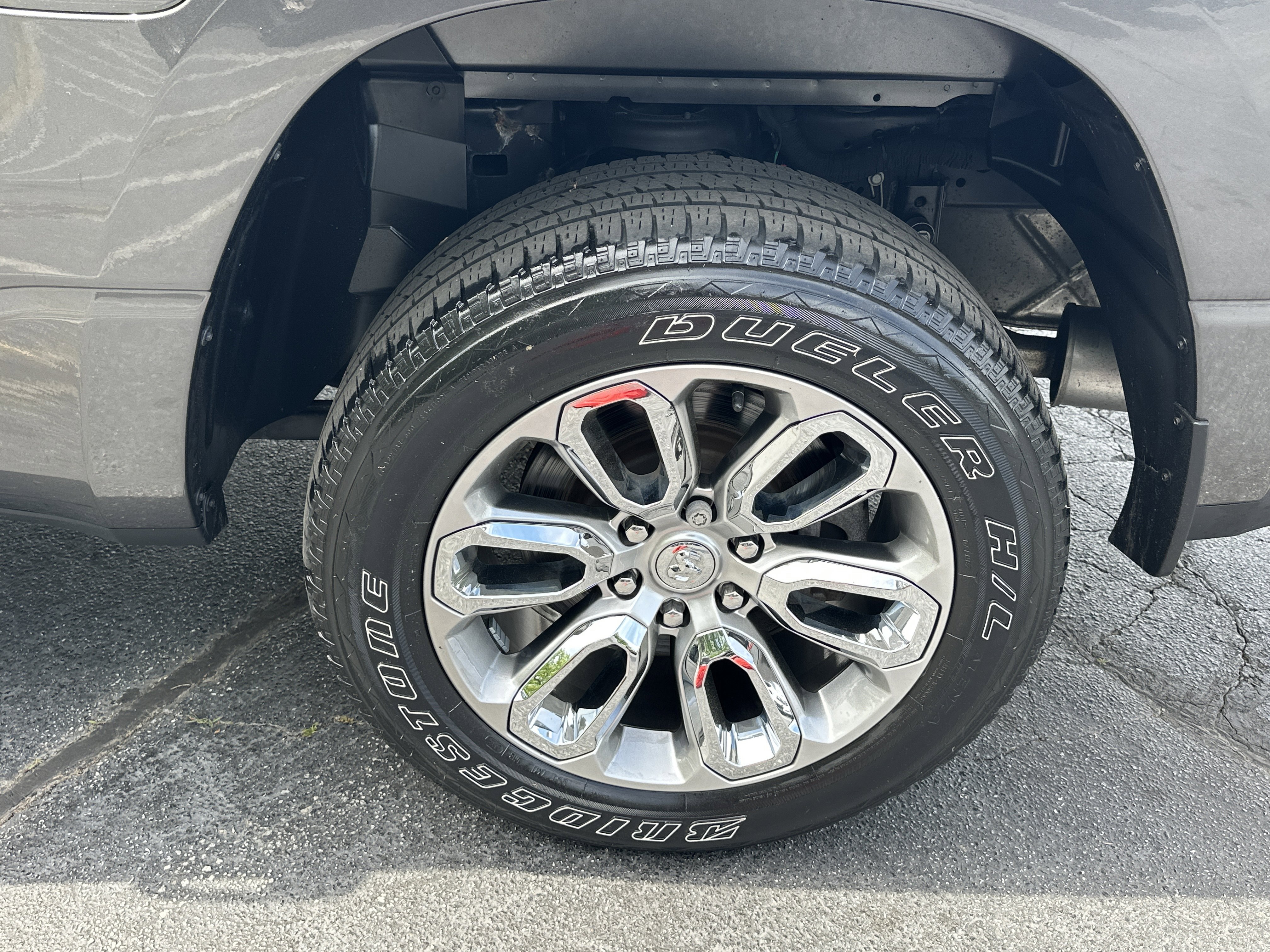 Used 2023 RAM 1500 Laramie AWD/4WD image 23