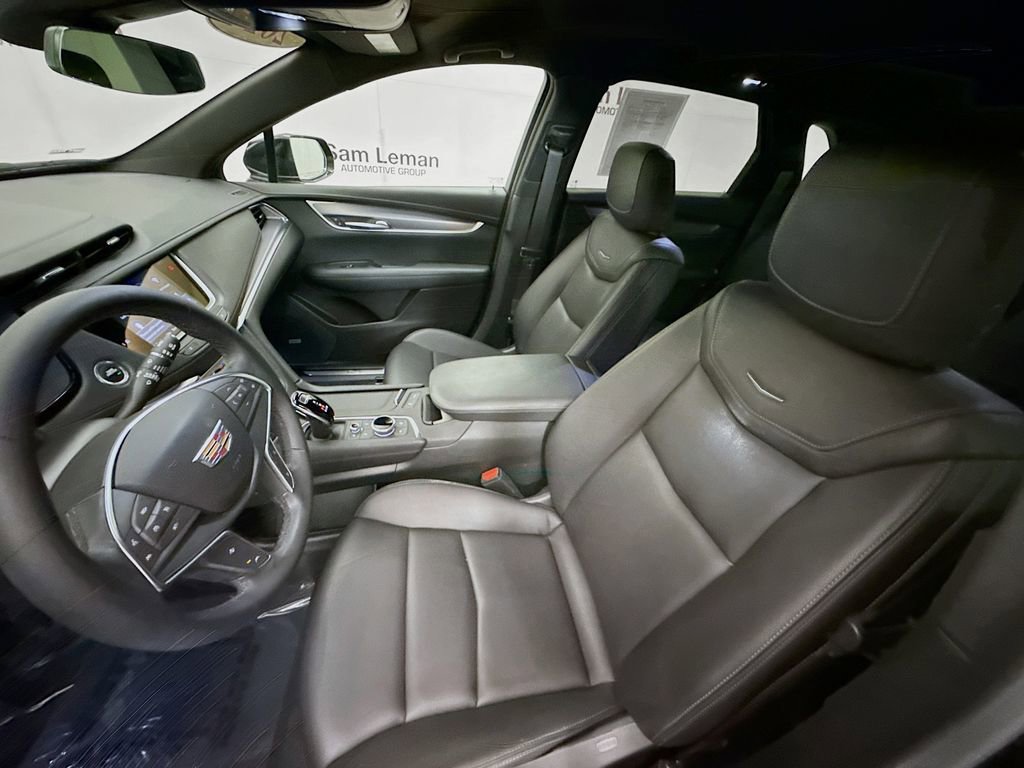 Used 2024 Cadillac XT5 Luxury FWD image 24