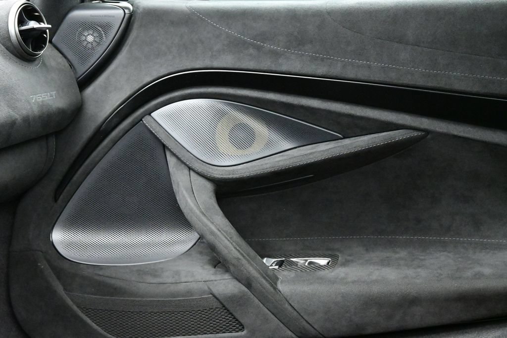 Used 2021 McLaren 765LT RWD image 8