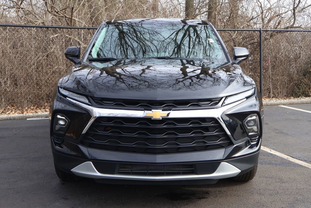 Used 2023 Chevrolet Blazer LT w/ Driver Confidence Package AWD/4WD image 2