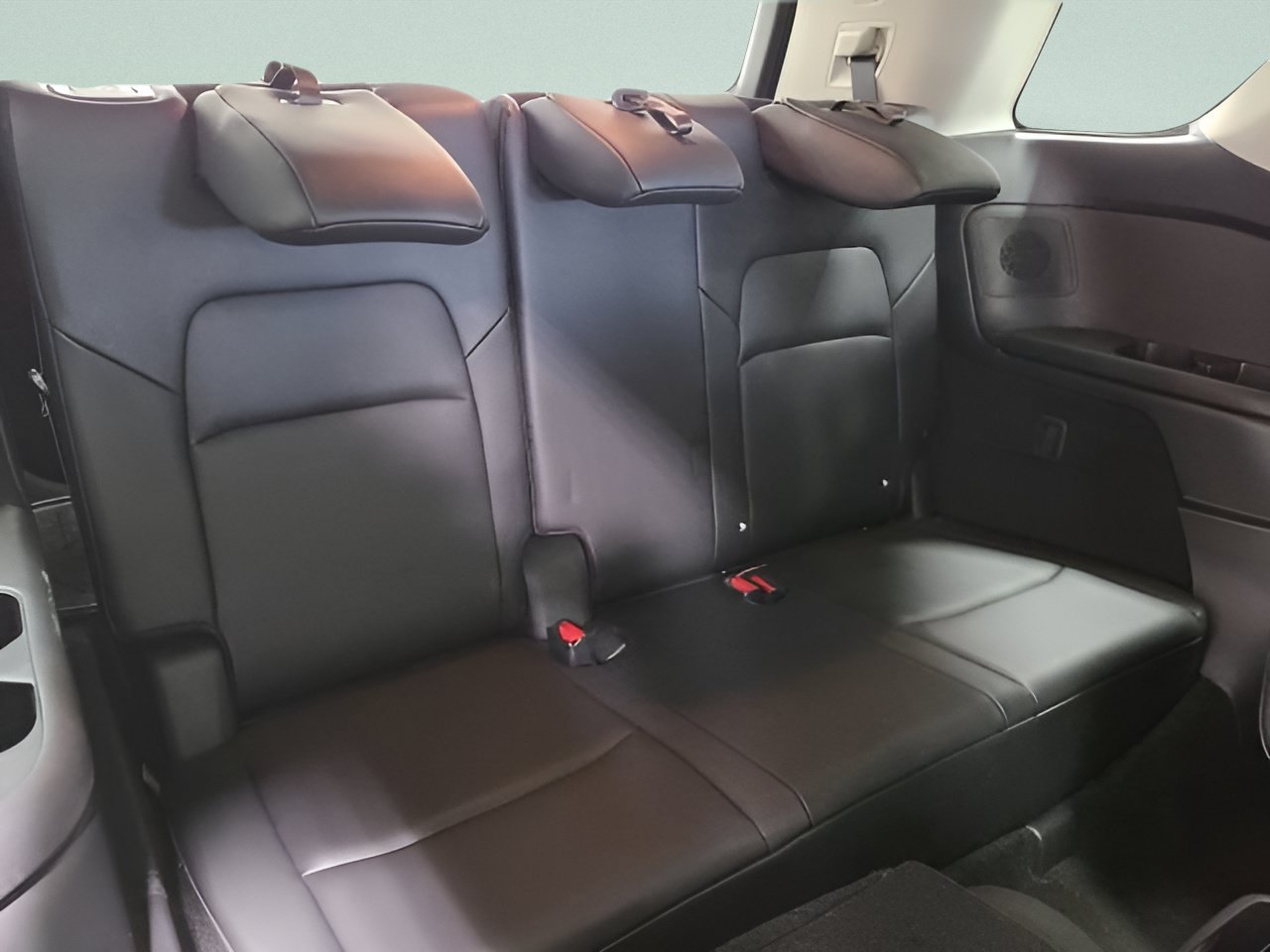 Used 2025 Nissan Pathfinder Platinum AWD/4WD image 18