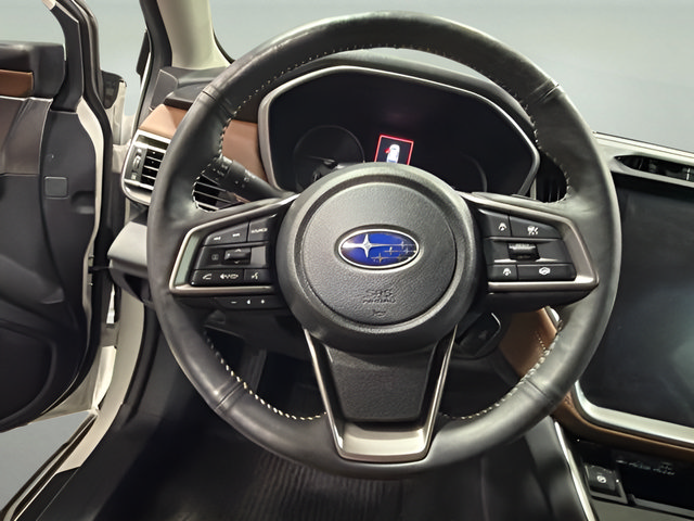 Certified 2025 Subaru Outback Touring AWD/4WD image 18