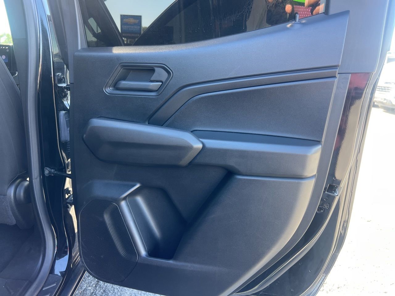 Used 2025 Chevrolet Colorado W/T w/ Advanced Trailering Package image 21