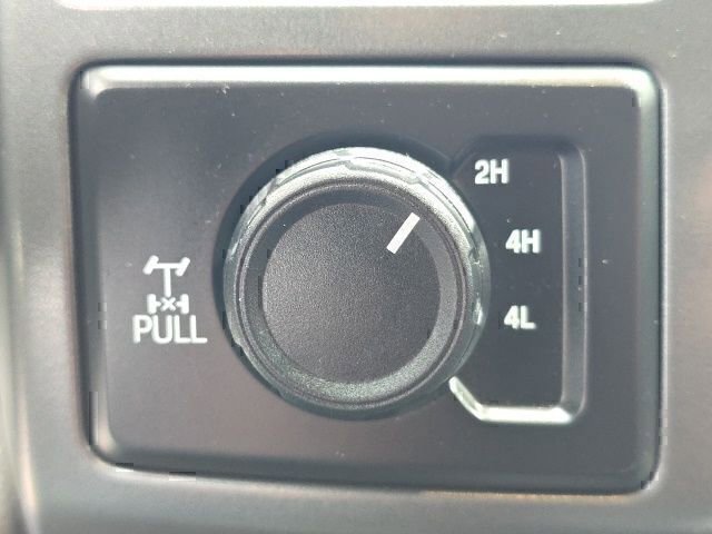 Used 2022 Ford F350 XLT w/ XLT Premium Package AWD/4WD image 34