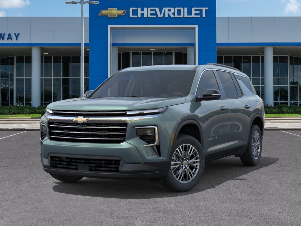 New 2027 Chevrolet Traverse LT w/ Driver Confidence Package FWD image 6