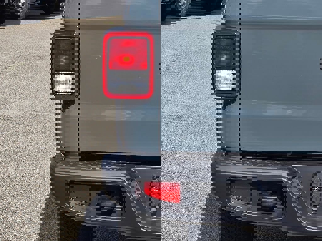 New 2026 Jeep Gladiator Sport image 6