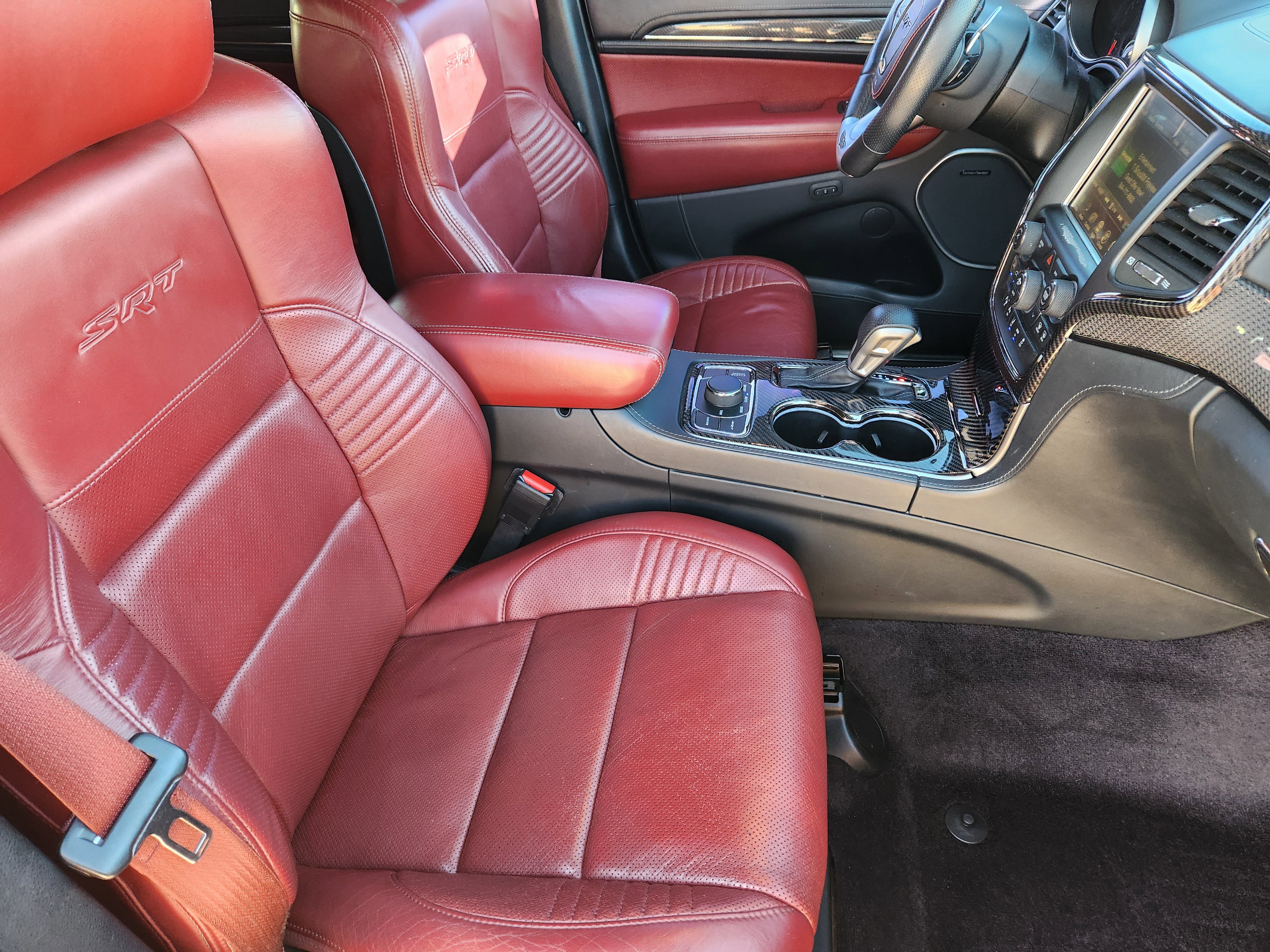 Used 2017 Jeep Grand Cherokee SRT image 14