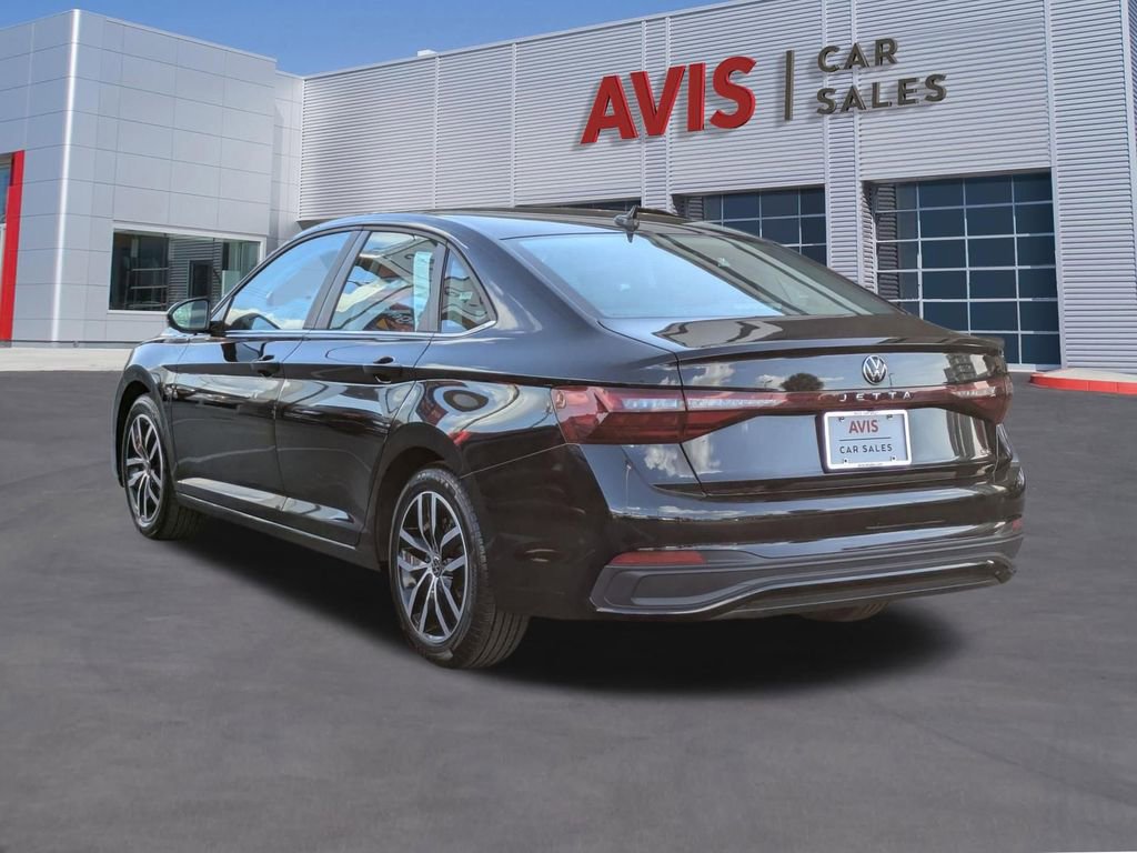 Used 2025 Volkswagen Jetta SE image 9