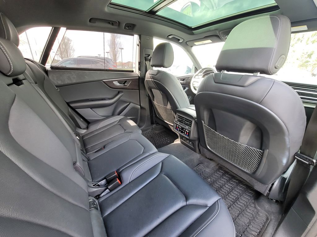 Used 2023 Audi Q8 Prestige w/ Prestige Package AWD/4WD image 21