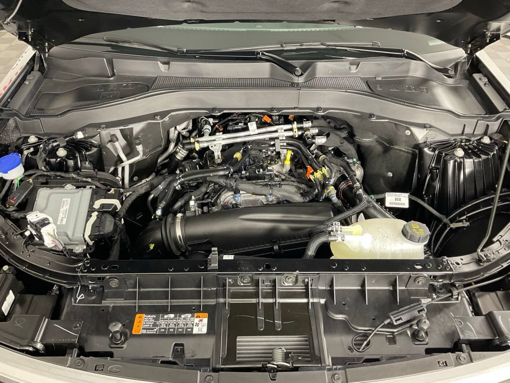Certified 2026 Ford Explorer Active RWD image 9